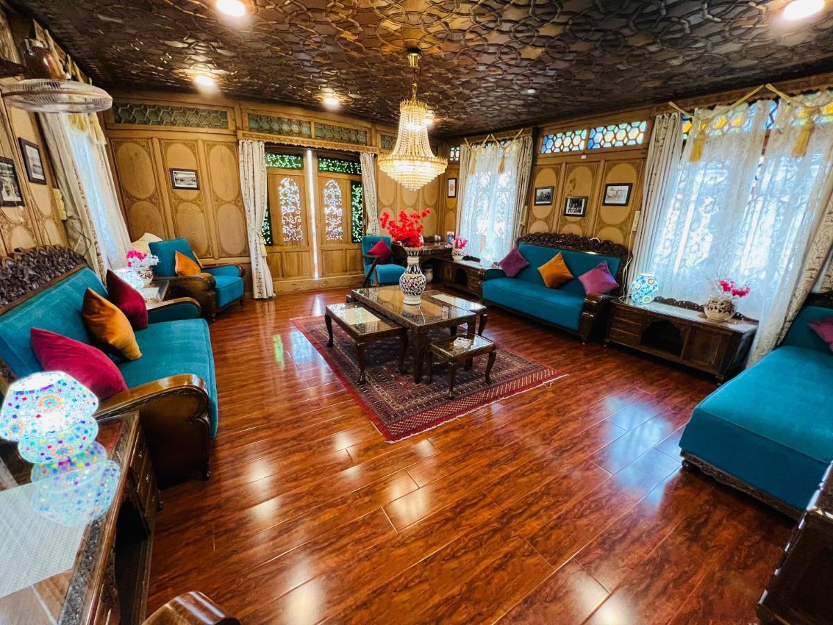 Shabnam Group Of Houseboats Hotel Srinagar  Ngoại thất bức ảnh