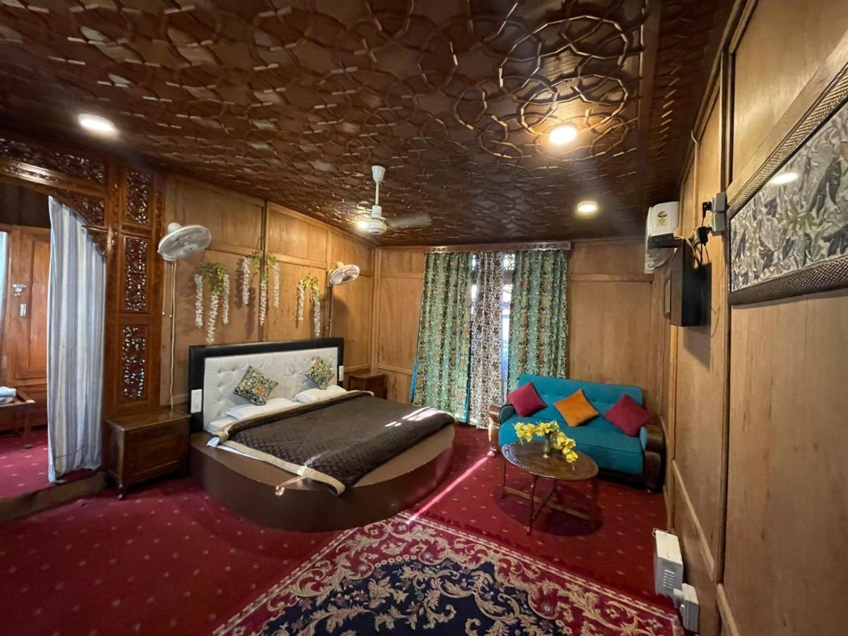 Shabnam Group Of Houseboats Hotel Srinagar  Ngoại thất bức ảnh