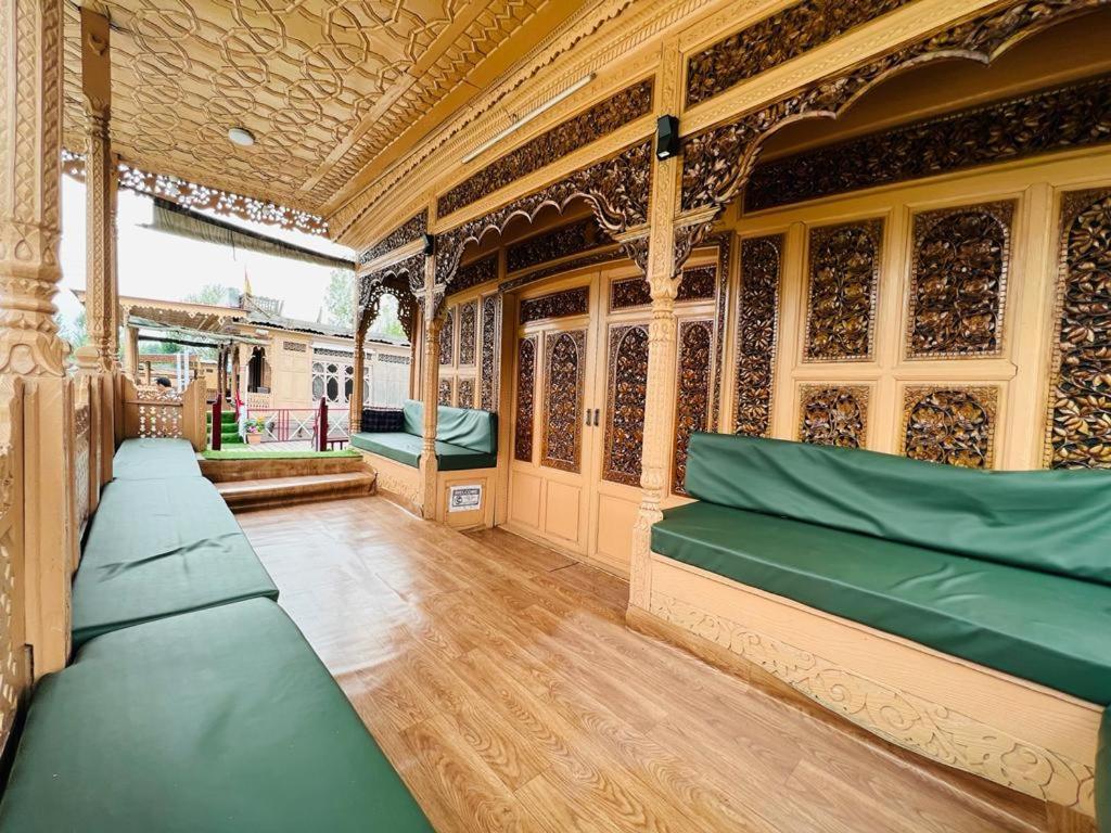 Shabnam Group Of Houseboats Hotel Srinagar  Ngoại thất bức ảnh